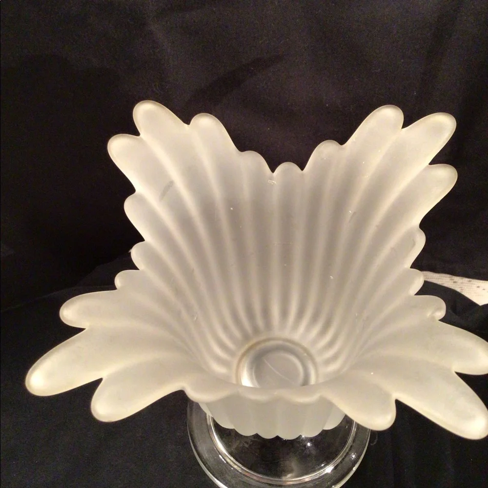 Frosted Studio Nova Tulip “Spring Bloom” Candle Holder Vase Candy Dish